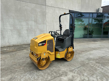 Asfaltvält CATERPILLAR CB14B