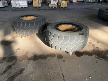 Hjullastare TYRES WITH RIMS (2X): bild 2 Hjullastare TYRES WITH RIMS (2X): bild 2