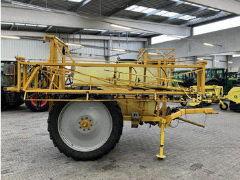 Bogserad spruta Dubex Junior 2000 Liter: bild 3 Bogserad spruta Dubex Junior 2000 Liter: bild 3