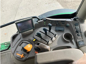 Traktor John Deere 6130R: bild 4 Traktor John Deere 6130R: bild 4