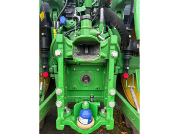 Traktor John Deere 6155M: bild 4