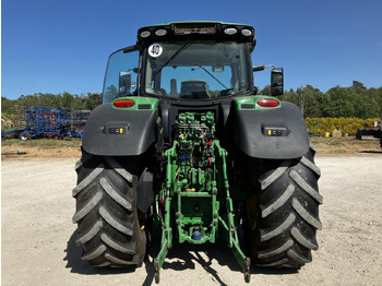 Traktor John Deere 6215R: bild 5 Traktor John Deere 6215R: bild 5