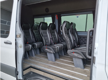 Dubbelhytt transportbil MERCEDES-BENZ