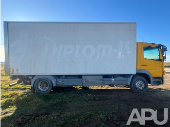 Lastbil med skåp Mercedes-Benz Atego 1324: bild 2