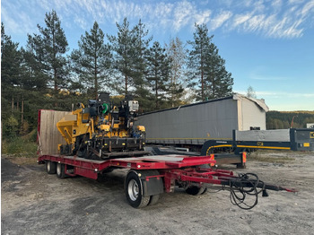 Asfaltläggare CATERPILLAR AP300