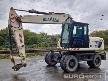 Grävmaskin på däck CATERPILLAR M316D