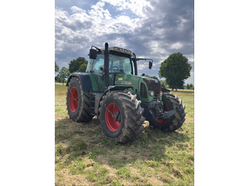 Traktor FENDT 718 Vario