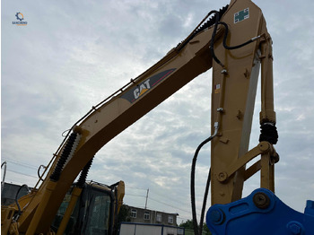 Bandgrävare CAT 320CL with hammer crawler excavator: bild 5