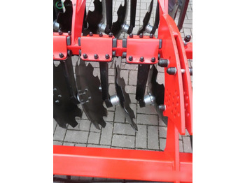 Tallriksredskap Awemak hydraulic folding disc harrow Ozyrys BTH40, 4 m: bild 4