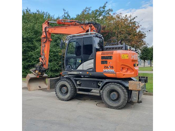 Grävmaskin på däck HITACHI ZX145W