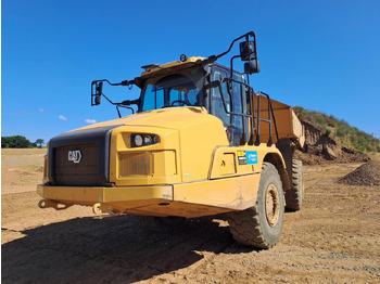 Ramstyrd dumper CATERPILLAR 730