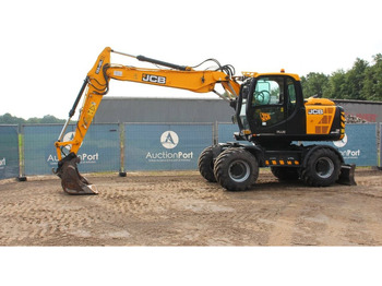 Grävmaskin på däck JCB JS145W