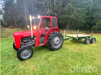 Traktor MASSEY FERGUSON
