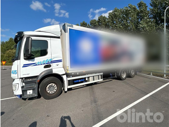 Lastbil med skåp MERCEDES-BENZ