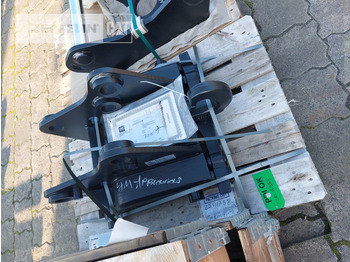 Redskapsfäste CATERPILLAR