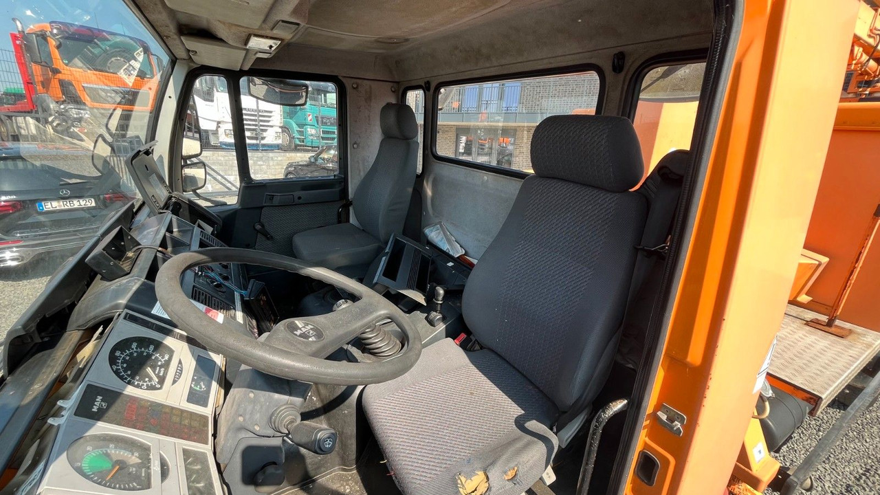 Billift, Transportbil MAN 8.113 Steiger Hubarbeitsbühne Ruthmann MAN 8.113 Steiger Hubarbeitsbühne Ruthmann: bild 6 Billift, Transportbil MAN 8.113 Steiger Hubarbeitsbühne Ruthmann MAN 8.113 Steiger Hubarbeitsbühne Ruthmann: bild 6