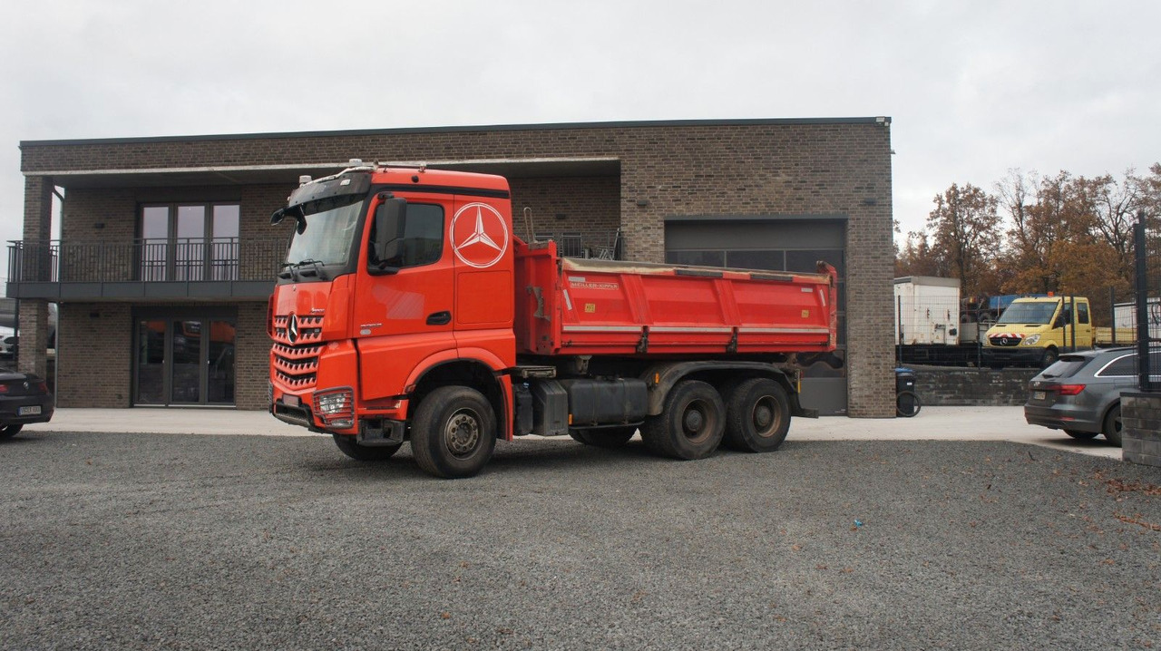 Mercedes-Benz Actros 2663 Dreiseitenkipper Meiller Bordmatik - Tippbil lastbil: bild 1 Mercedes-Benz Actros 2663 Dreiseitenkipper Meiller Bordmatik - Tippbil lastbil: bild 1