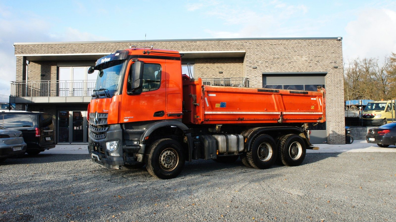 Mercedes-Benz Arocs 2653 Dreiseitenkipper Meiller Bordmatik - Tippbil lastbil: bild 1 Mercedes-Benz Arocs 2653 Dreiseitenkipper Meiller Bordmatik - Tippbil lastbil: bild 1