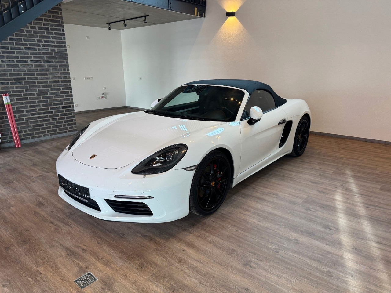 Porsche 718 Boxster S Sport Chrono Sport AGA Approved - Cabriolet: bild 1 Porsche 718 Boxster S Sport Chrono Sport AGA Approved - Cabriolet: bild 1