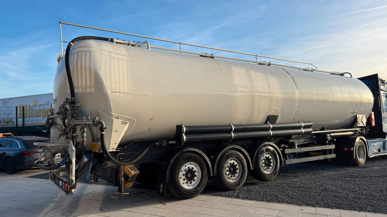 Spitzer SK 2760 CAL GGVS 60m³ Kippsilo - Bulktrailer: bild 3 Spitzer SK 2760 CAL GGVS 60m³ Kippsilo - Bulktrailer: bild 3
