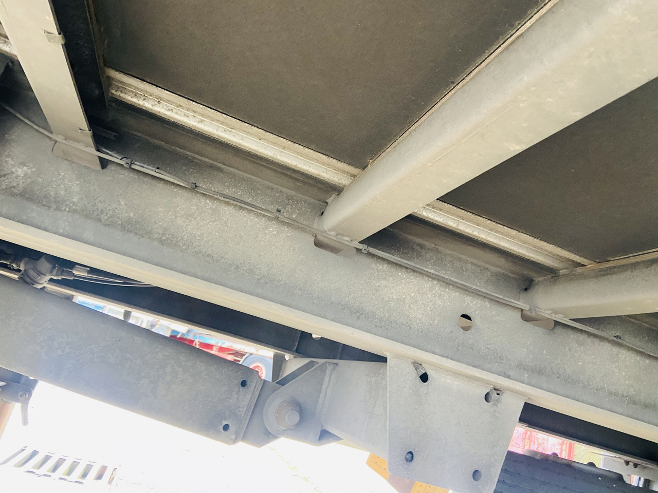 Ackermann Z-KA-F10.5/7,6 1 Achs Planenanhänger 10,5 t GG - Skåpsläp: bild 3 Ackermann Z-KA-F10.5/7,6 1 Achs Planenanhänger 10,5 t GG - Skåpsläp: bild 3