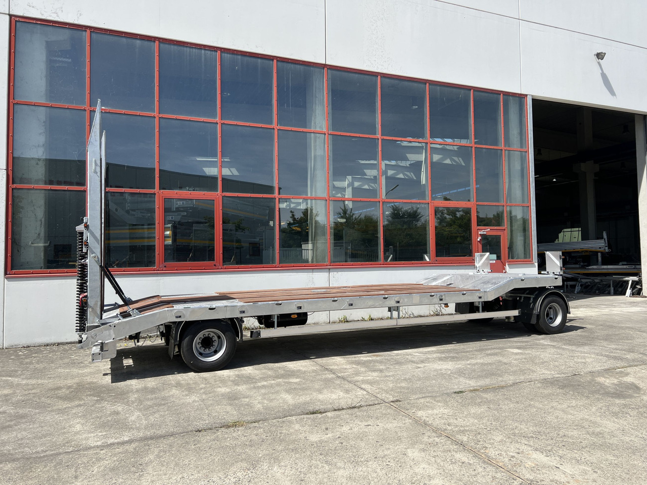 Möslein T 2 Schwebheim Neuer 2 Achs Tieflader- Anhänger, Verbreiterung - Låg lastare trailer: bild 4 Möslein T 2 Schwebheim Neuer 2 Achs Tieflader- Anhänger, Verbreiterung - Låg lastare trailer: bild 4