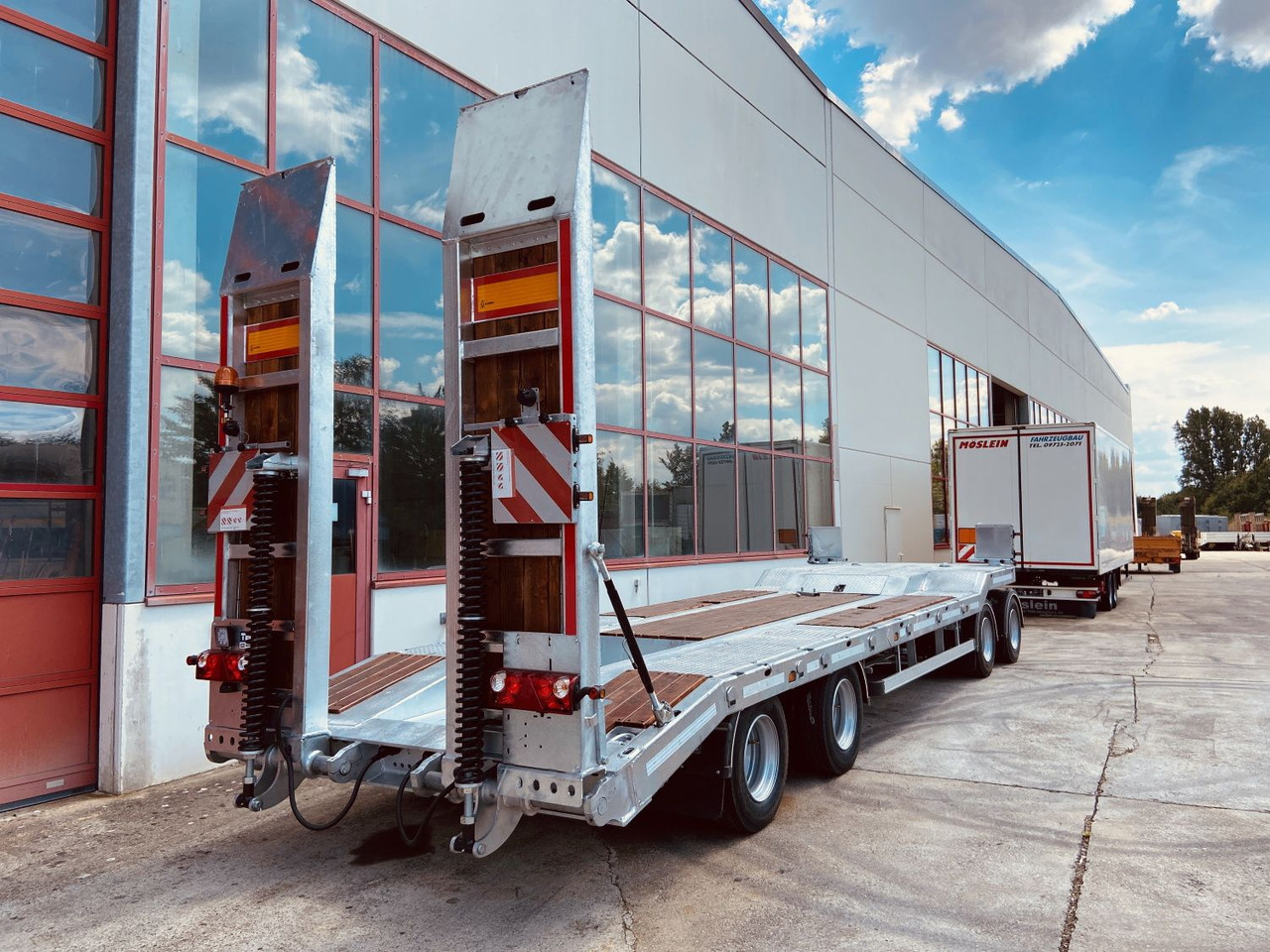 Möslein T 4 VB F 4 Achs Tieflader- Anhänger, Neufahrzeug - Låg lastare trailer: bild 5 Möslein T 4 VB F 4 Achs Tieflader- Anhänger, Neufahrzeug - Låg lastare trailer: bild 5