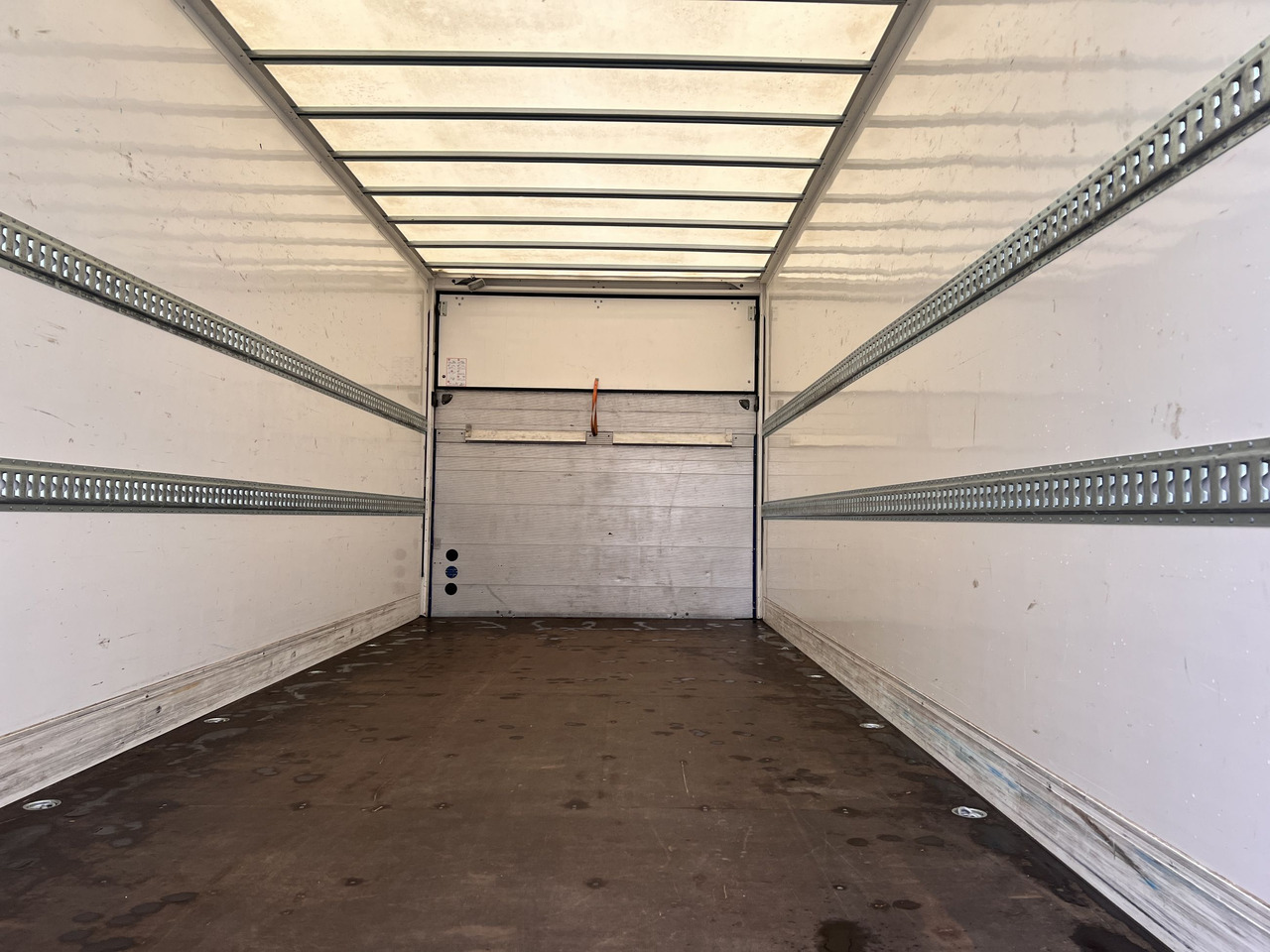 Möslein TKO 105 DL Schwebheim Tandem Koffer, Ladebordwand + Durchladbar, Wenig Benutzt - Skåpsläp: bild 5 Möslein TKO 105 DL Schwebheim Tandem Koffer, Ladebordwand + Durchladbar, Wenig Benutzt - Skåpsläp: bild 5