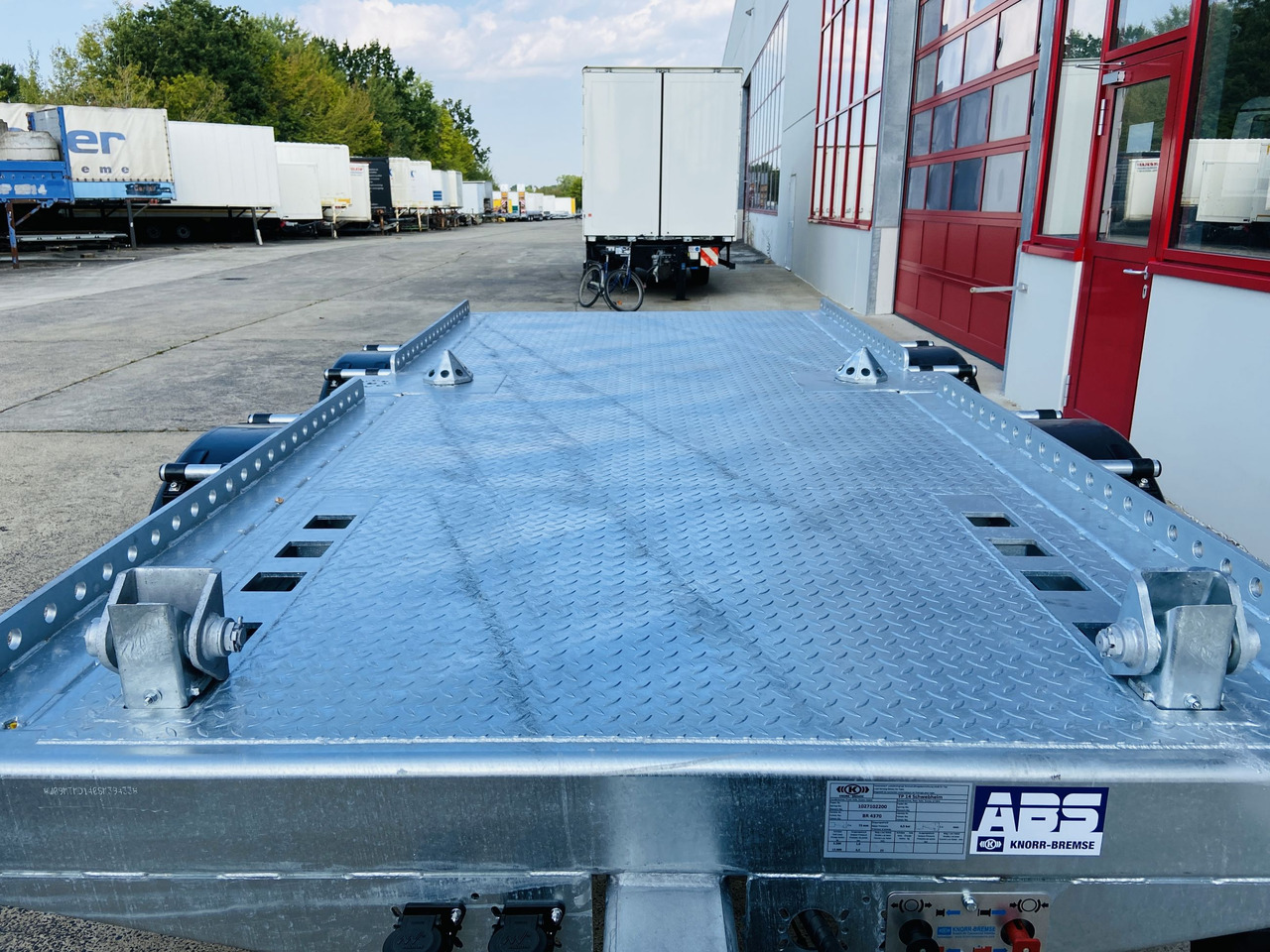 Möslein TMH 2 14 t Tandem- Absetzmuldenanhänger,geschlossenen BodenNeufahrzeug - Flaksläp: bild 5 Möslein TMH 2 14 t Tandem- Absetzmuldenanhänger,geschlossenen BodenNeufahrzeug - Flaksläp: bild 5