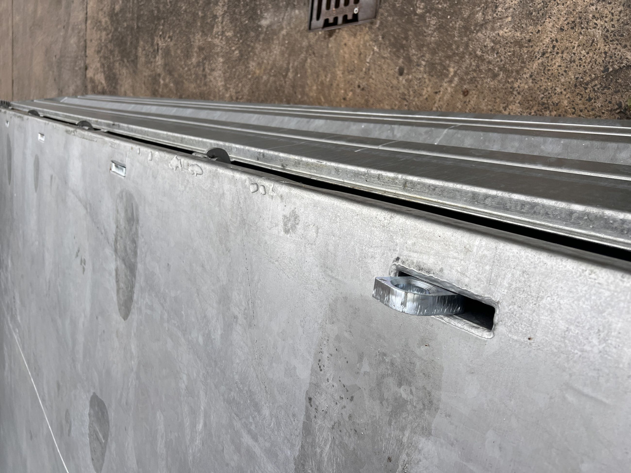 Möslein TTD 19 AB 19 t Tandem Kipper Tieflader2 x Aufsatzbordwänden-- Neufahrzeug -- - Tippsläp: bild 5 Möslein TTD 19 AB 19 t Tandem Kipper Tieflader2 x Aufsatzbordwänden-- Neufahrzeug -- - Tippsläp: bild 5