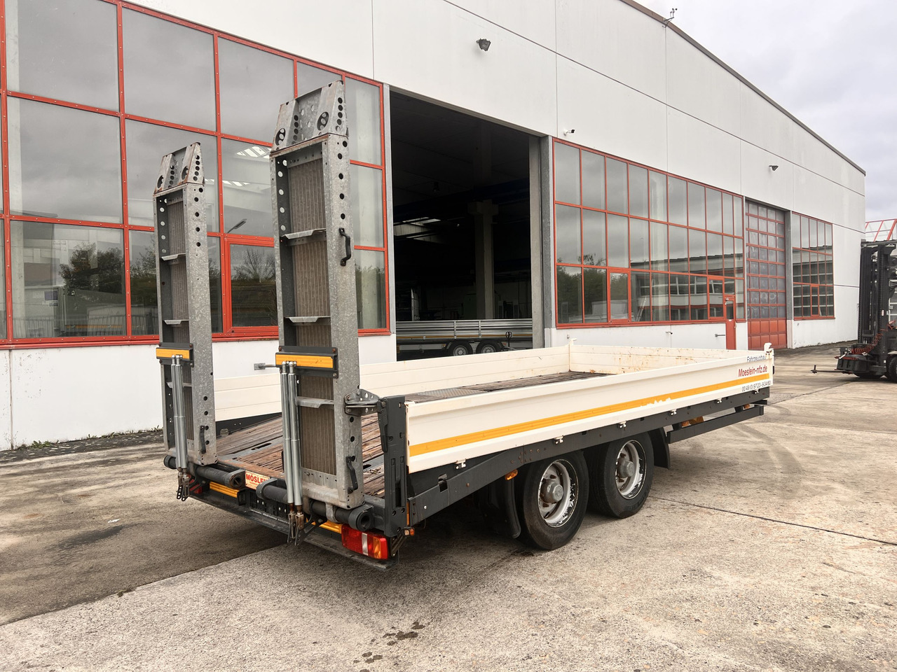Möslein TTS 11 Schwebheim Tandemtieflader - Låg lastare trailer: bild 4 Möslein TTS 11 Schwebheim Tandemtieflader - Låg lastare trailer: bild 4