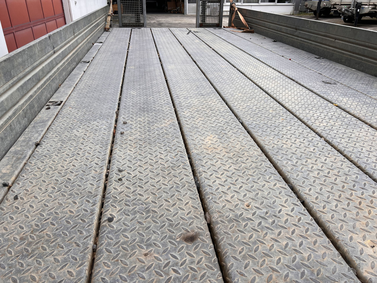 Låg lastare trailer för transportering tunga maskiner Möslein TTS 13 Schwebheim  13 t Tandemtieflader: bild 6