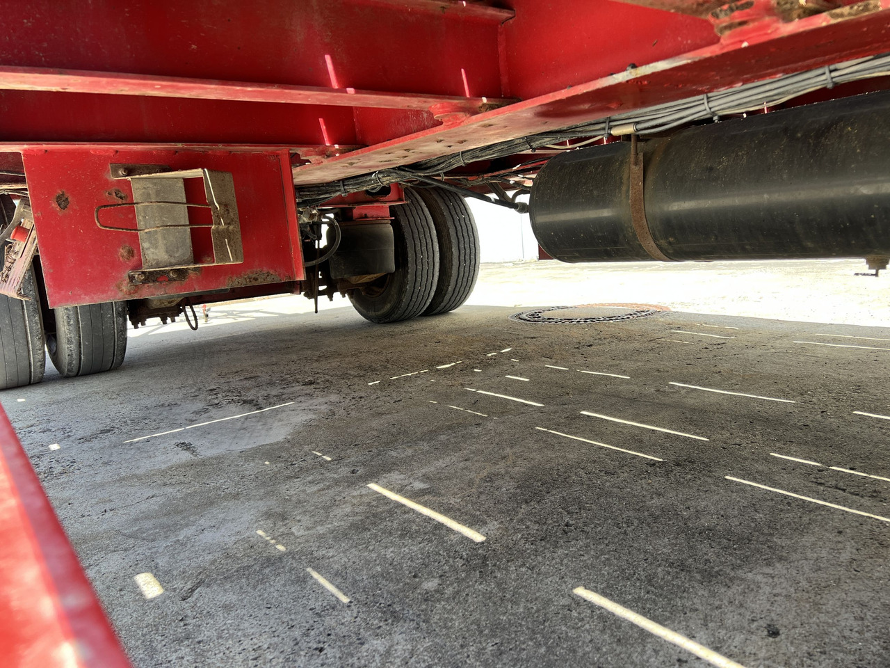 T3 3 Achs Tiefladeranhänger mit gerader Ladefläche - Låg lastare trailer: bild 5 T3 3 Achs Tiefladeranhänger mit gerader Ladefläche - Låg lastare trailer: bild 5