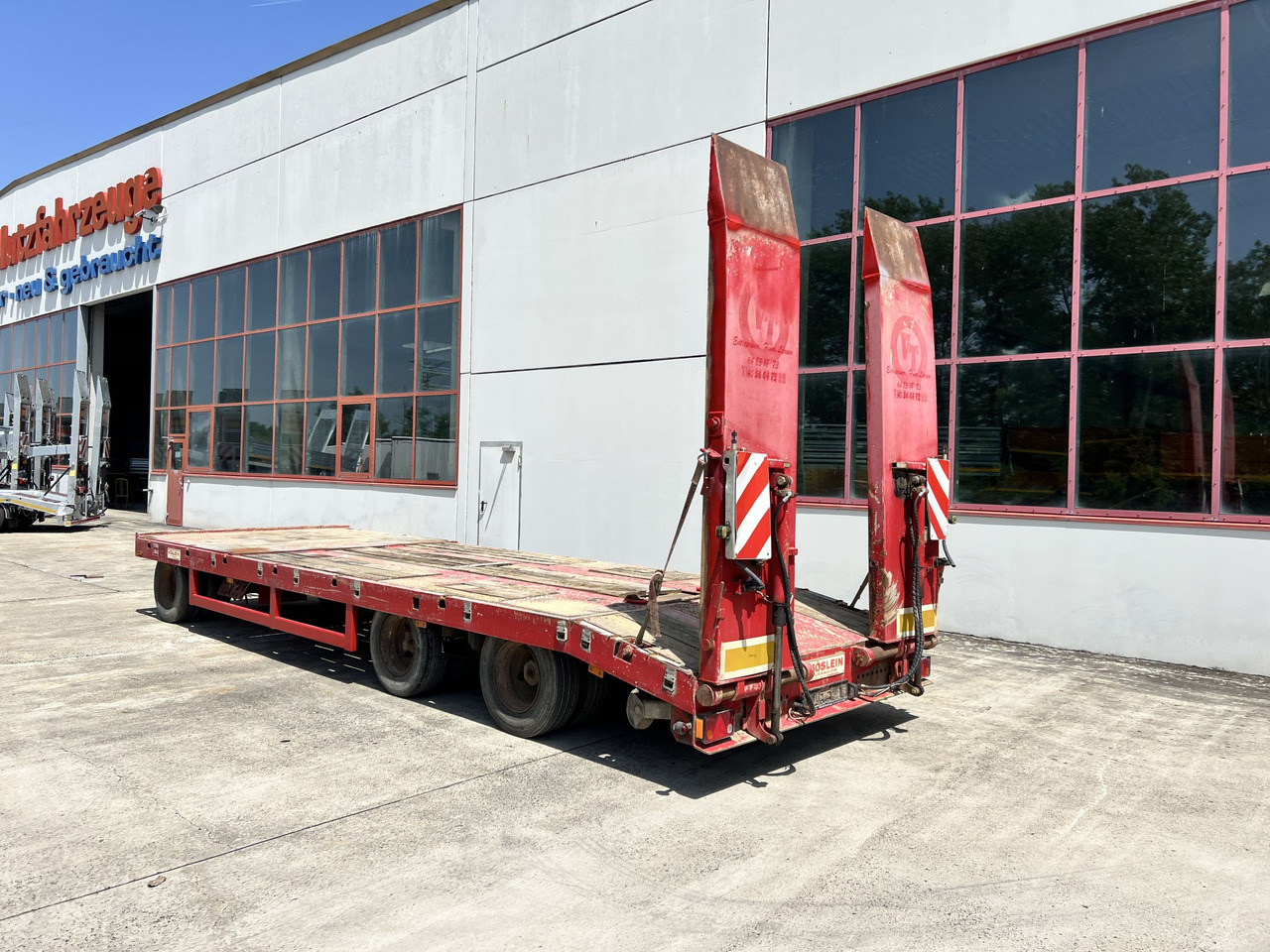 T3 3 Achs Tiefladeranhänger mit gerader Ladefläche - Låg lastare trailer: bild 3 T3 3 Achs Tiefladeranhänger mit gerader Ladefläche - Låg lastare trailer: bild 3