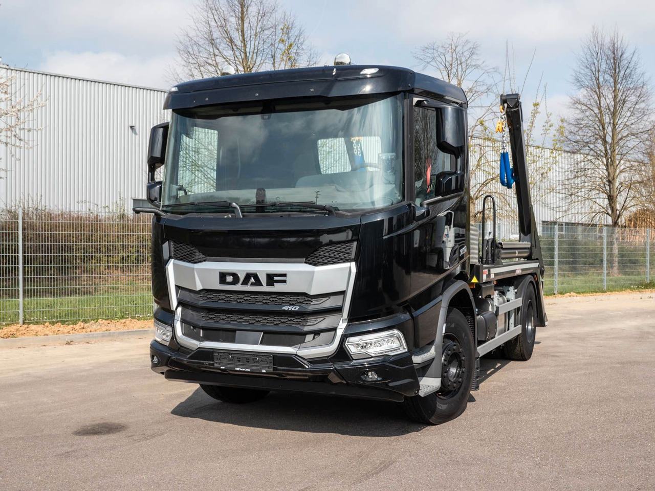 DAF FA XD 410 VDL Absetzkipper DAF FA XD 410 VDL Absetzkipper - Liftdumper lastbil: bild 1 DAF FA XD 410 VDL Absetzkipper DAF FA XD 410 VDL Absetzkipper - Liftdumper lastbil: bild 1