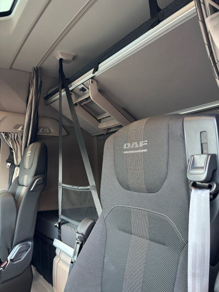 Dryckestransport lastbil DAF FAN XG 480 Swing-Board-Aufbau Mitnahmestapler: bild 12 Dryckestransport lastbil DAF FAN XG 480 Swing-Board-Aufbau Mitnahmestapler: bild 12