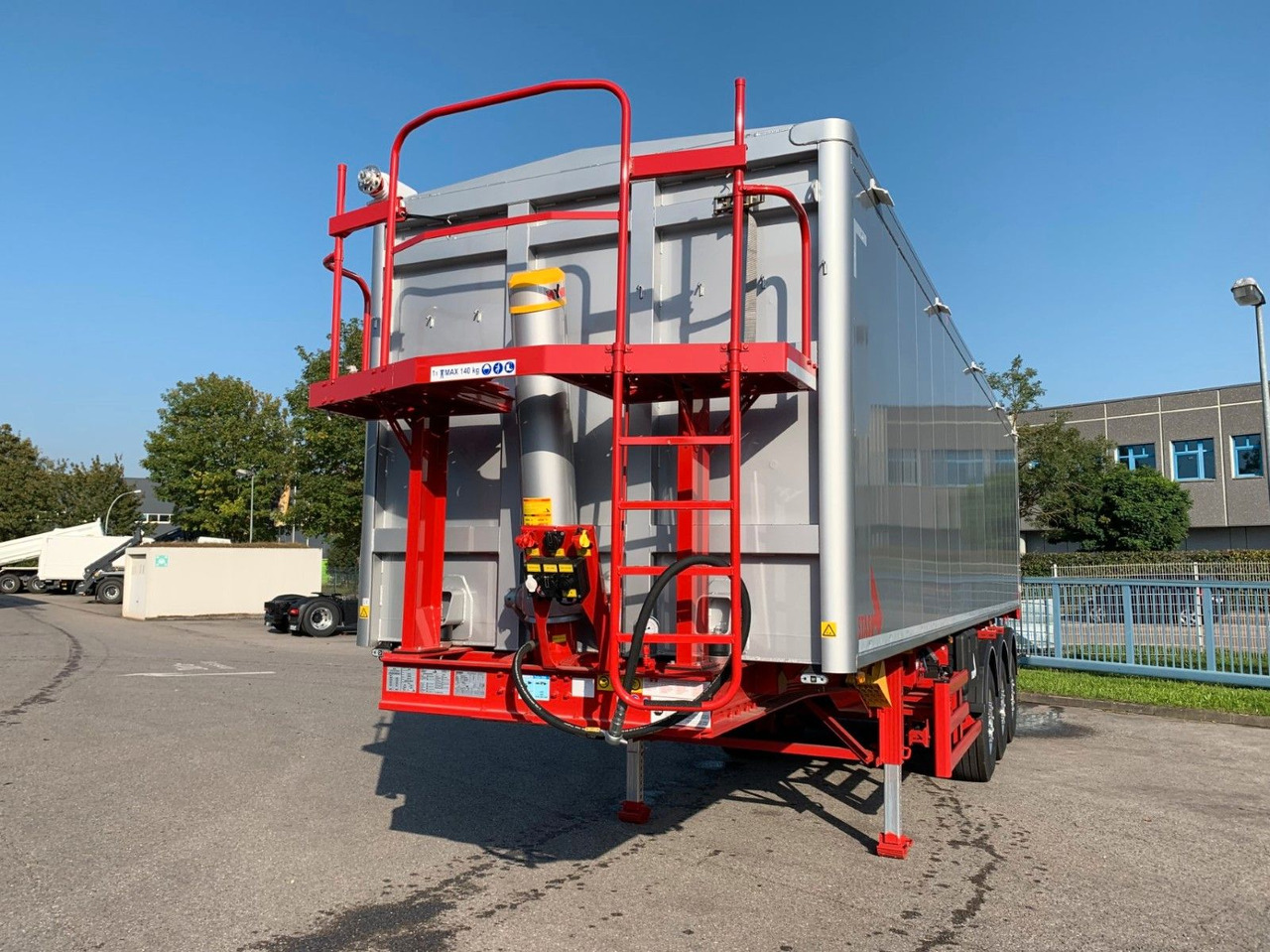 Stas Agrostar 51,8 cbm Stas Agrostar 51,8 cbm - Tippbil semitrailer: bild 4 Stas Agrostar 51,8 cbm Stas Agrostar 51,8 cbm - Tippbil semitrailer: bild 4