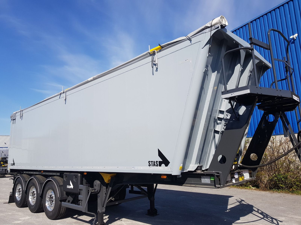 Stas agroSTAR 47,6 cbm Kippsattelauflieger Stas agroSTAR 47,6 cbm Kippsattelauflieger - Tippbil semitrailer: bild 2 Stas agroSTAR 47,6 cbm Kippsattelauflieger Stas agroSTAR 47,6 cbm Kippsattelauflieger - Tippbil semitrailer: bild 2