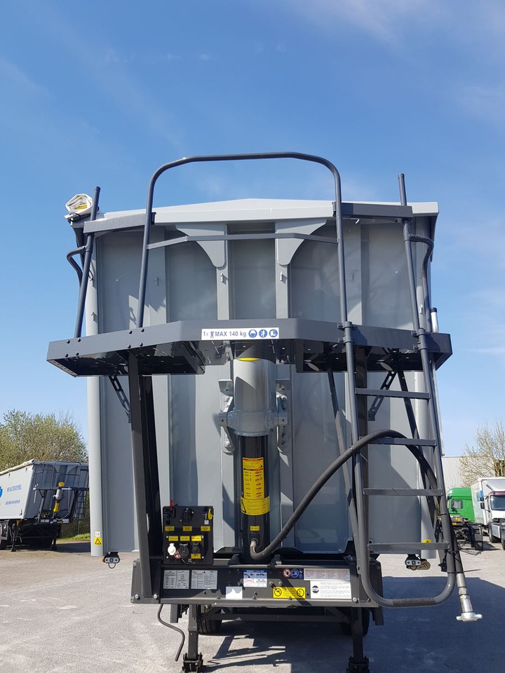 Stas agroSTAR 47,6 cbm Kippsattelauflieger Stas agroSTAR 47,6 cbm Kippsattelauflieger - Tippbil semitrailer: bild 3 Stas agroSTAR 47,6 cbm Kippsattelauflieger Stas agroSTAR 47,6 cbm Kippsattelauflieger - Tippbil semitrailer: bild 3