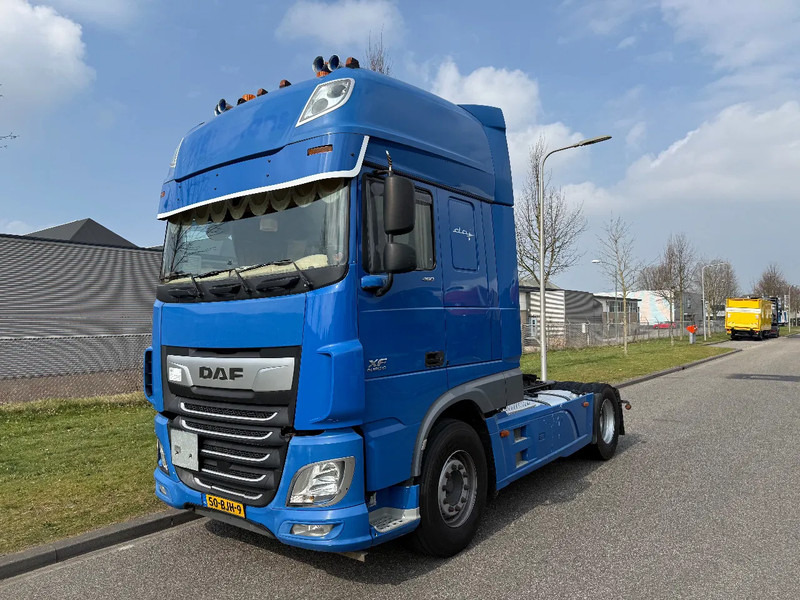 DAF XF 460 showtruck 4-2017 SSC 460 XF - Dragbil: bild 1 DAF XF 460 showtruck 4-2017 SSC 460 XF - Dragbil: bild 1
