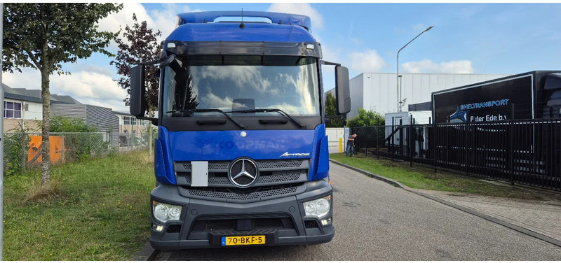 Mercedes-Benz Actros 1833 - Dragbil: bild 3 Mercedes-Benz Actros 1833 - Dragbil: bild 3
