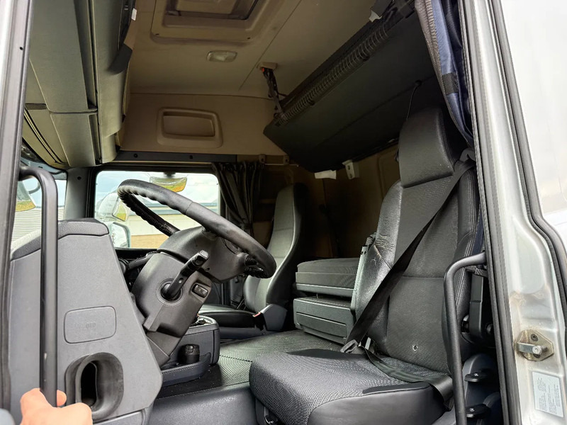 Dragbil Scania G410 2018 highline retarder crown edition!!!: bild 10 Dragbil Scania G410 2018 highline retarder crown edition!!!: bild 10