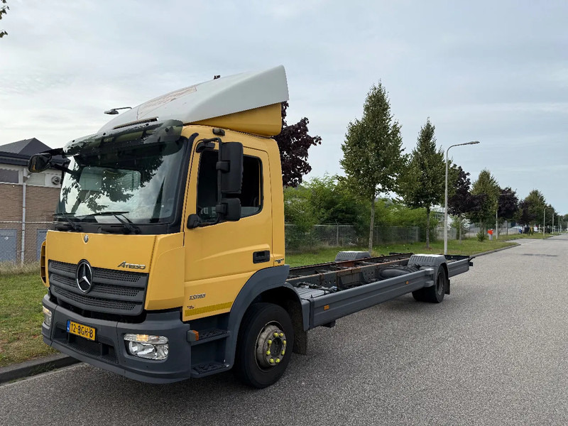 Mercedes-Benz Atego 1318 L - Chassi lastbil: bild 2 Mercedes-Benz Atego 1318 L - Chassi lastbil: bild 2