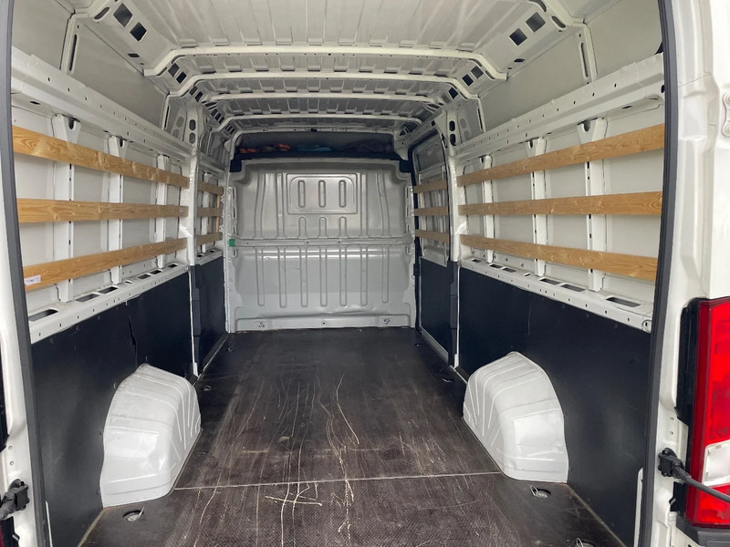 Peugeot Boxer 2.2 hdi 3-2021 L4 H2 airspring !!! - Skåpbil: bild 5 Peugeot Boxer 2.2 hdi 3-2021 L4 H2 airspring !!! - Skåpbil: bild 5