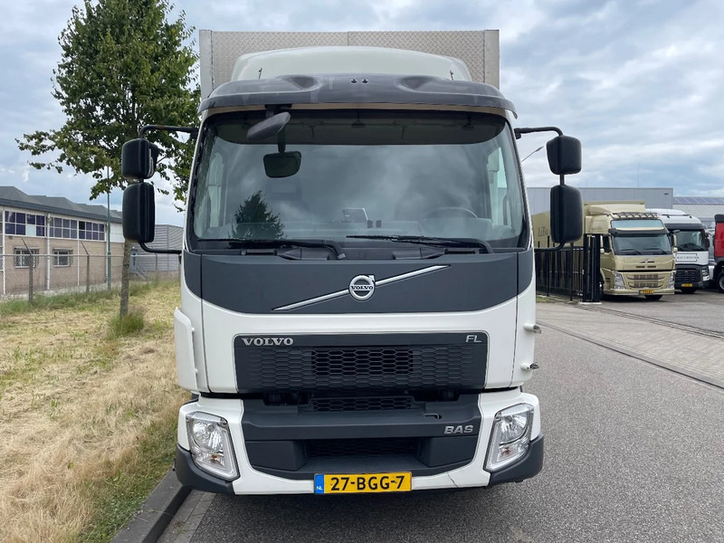 Volvo FL 210 euro 6 2015 - Lastbil med skåp: bild 4 Volvo FL 210 euro 6 2015 - Lastbil med skåp: bild 4
