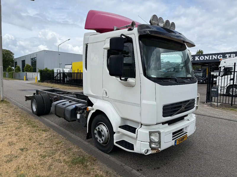 Volvo FL 250 pk 2013 euro 5 - Chassi lastbil: bild 2 Volvo FL 250 pk 2013 euro 5 - Chassi lastbil: bild 2