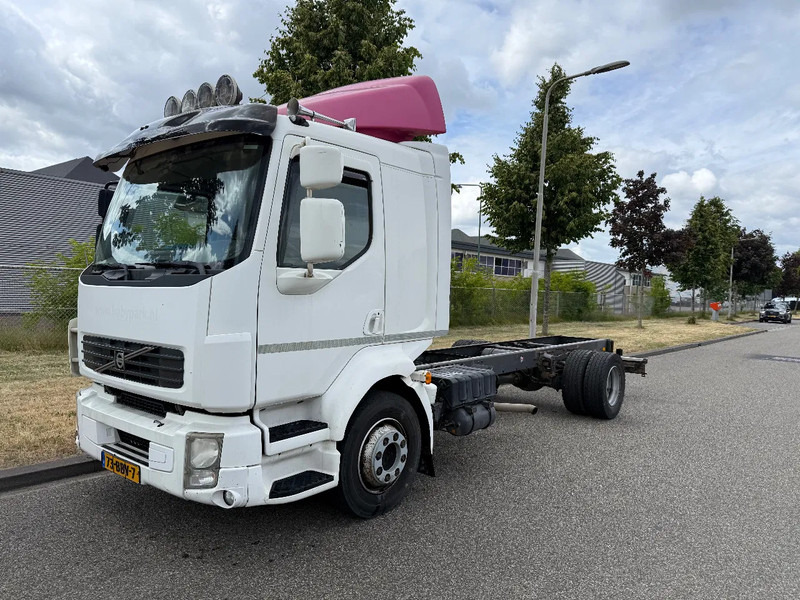 Volvo FL 250 pk 2013 euro 5 - Chassi lastbil: bild 1 Volvo FL 250 pk 2013 euro 5 - Chassi lastbil: bild 1