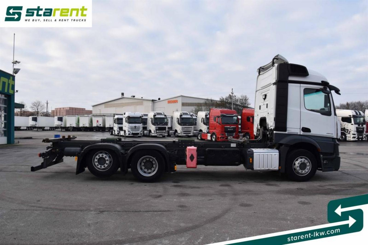 Mercedes Benz Actros 2645L Retarder Mirror Cam NAVI Liftachse - Containerbil/ Växelflak lastbil: bild 4 Mercedes Benz Actros 2645L Retarder Mirror Cam NAVI Liftachse - Containerbil/ Växelflak lastbil: bild 4