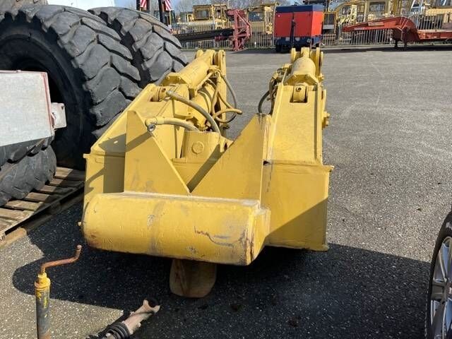 CAT D 8 R Ripper CAT D 8 R Ripper - Tjälkrok för Byggmaskiner: bild 2 CAT D 8 R Ripper CAT D 8 R Ripper - Tjälkrok för Byggmaskiner: bild 2
