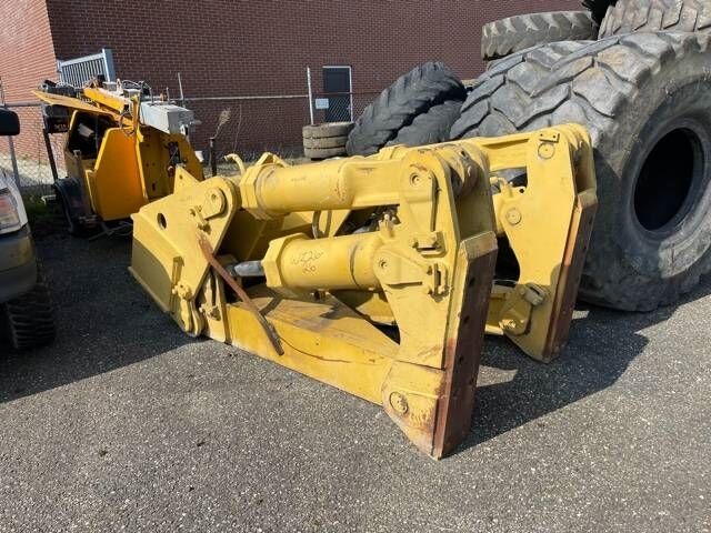 CAT D 8 R Ripper CAT D 8 R Ripper - Tjälkrok för Byggmaskiner: bild 1 CAT D 8 R Ripper CAT D 8 R Ripper - Tjälkrok för Byggmaskiner: bild 1